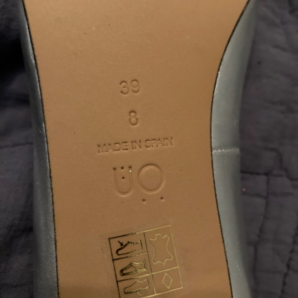 Urban Outfitters Silver Metallic Kitten Leather Heels 8 39 - Picture 7 of 8